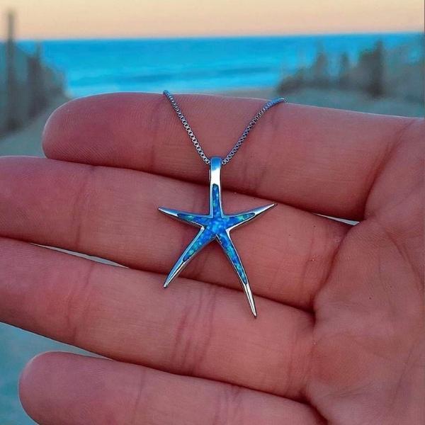 Colar de opala azul e estrela do mar em prata